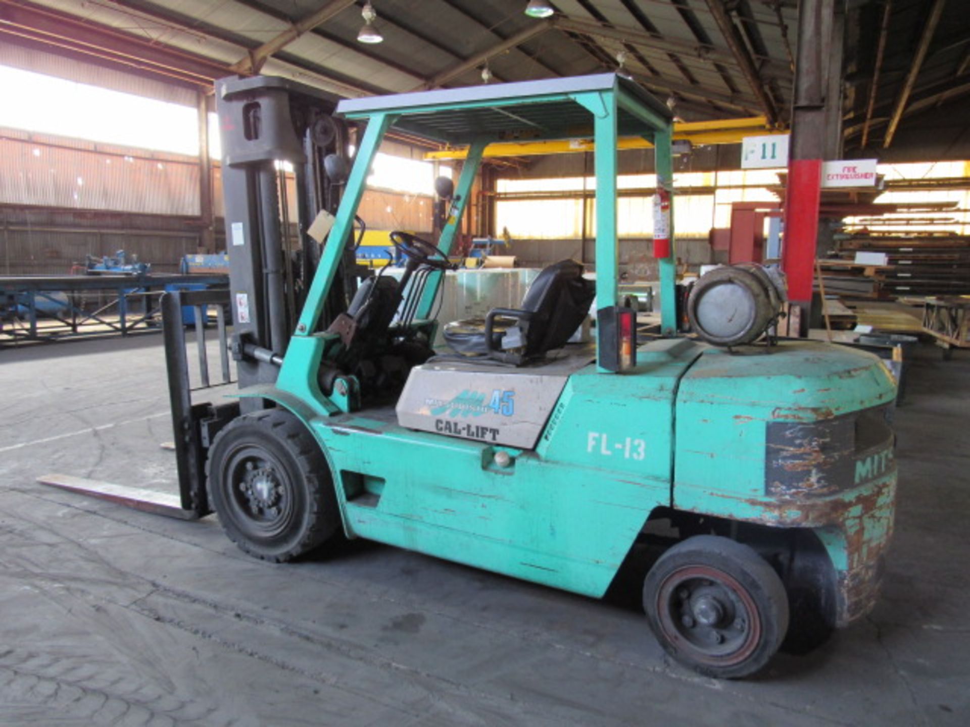 Mitsubishi FG45 9,000lb Capacity LP Forklift - Image 2 of 7