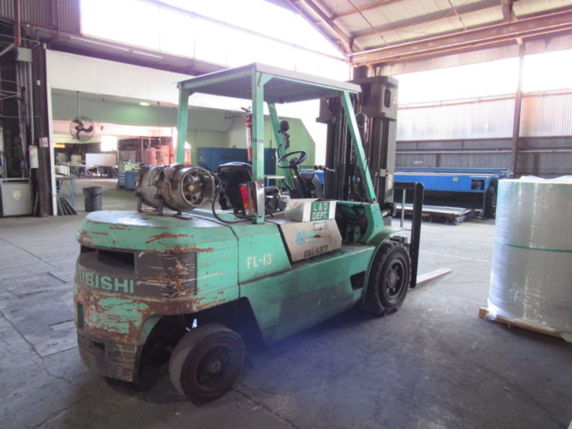 Mitsubishi FG45 9,000lb Capacity LP Forklift - Image 3 of 7