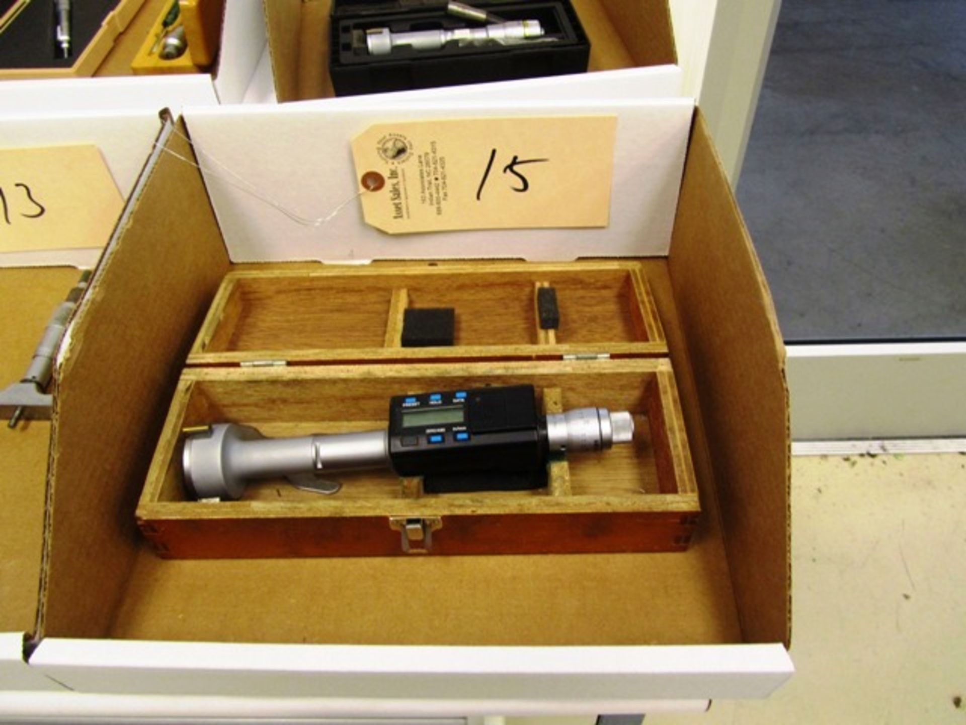 Mitutoyo 2'' Digital Intra Micrometer