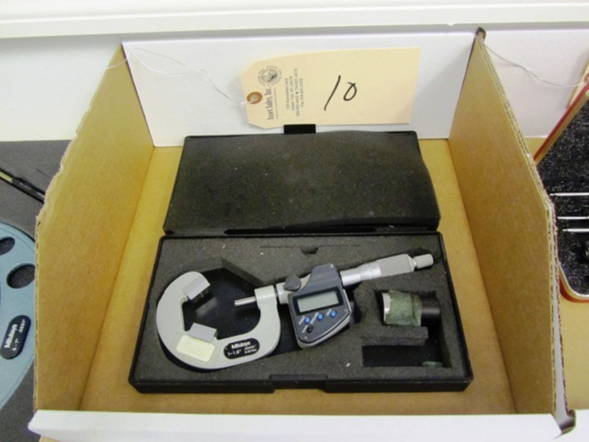 Mitutoyo 1'' - 1.6'' Digital Micrometer