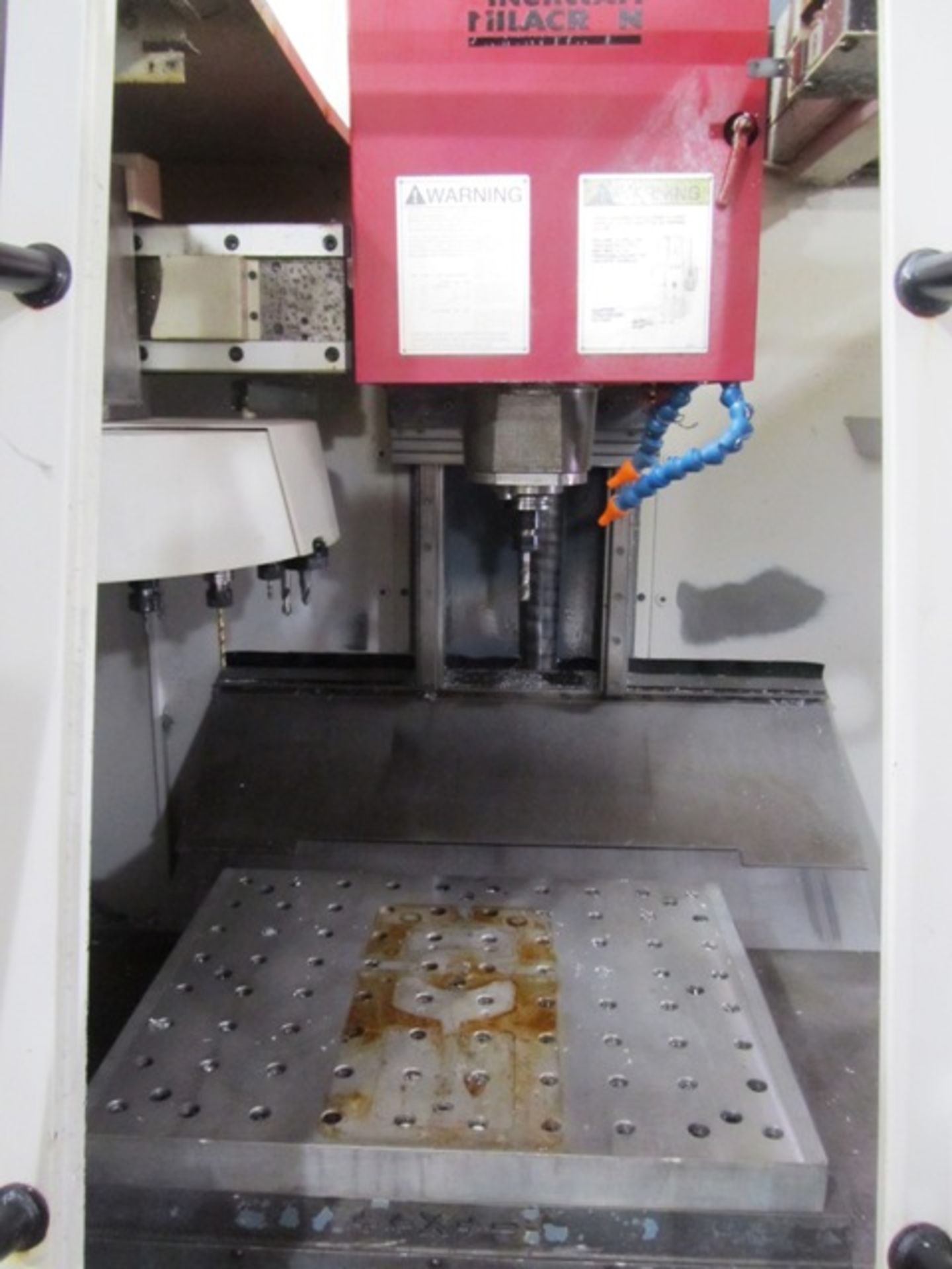 Cincinnati Milacron Arrow 500 Vertical Machining Center with 20.5'' x 27.5'' Table, 40 Taper Spindle - Image 4 of 6
