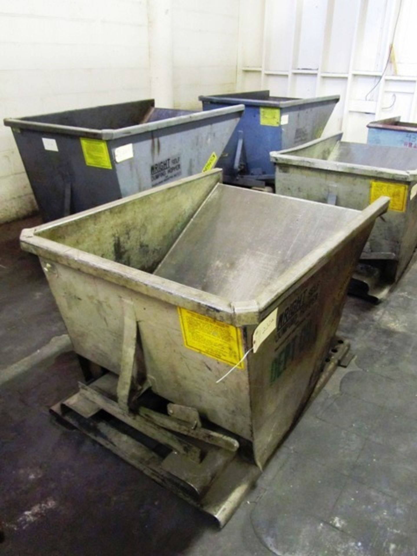 Self Dumping Hopper