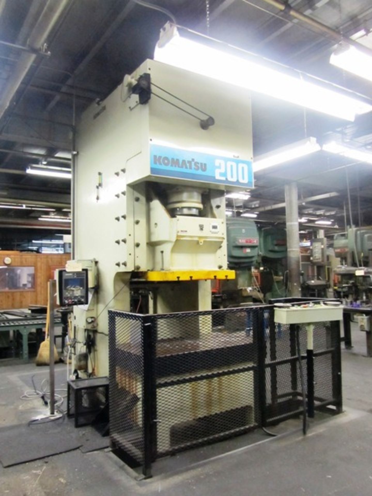 Komatsu OBS200L-VS-3 200 Ton Hydraulic Gap Frame Press