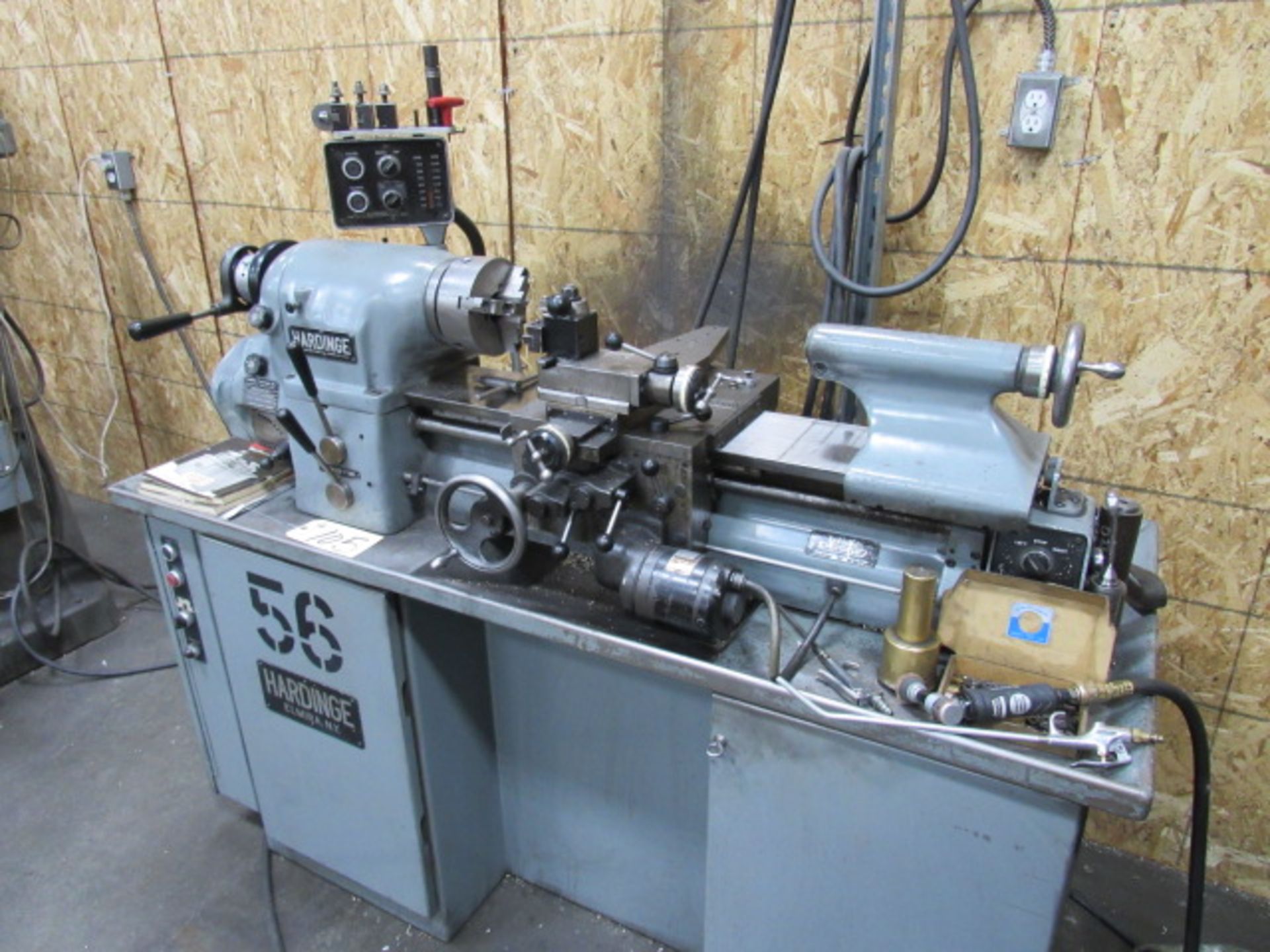 Hardinge HLV-H 10'' x 20'' Toolroom Lathe - Image 4 of 8