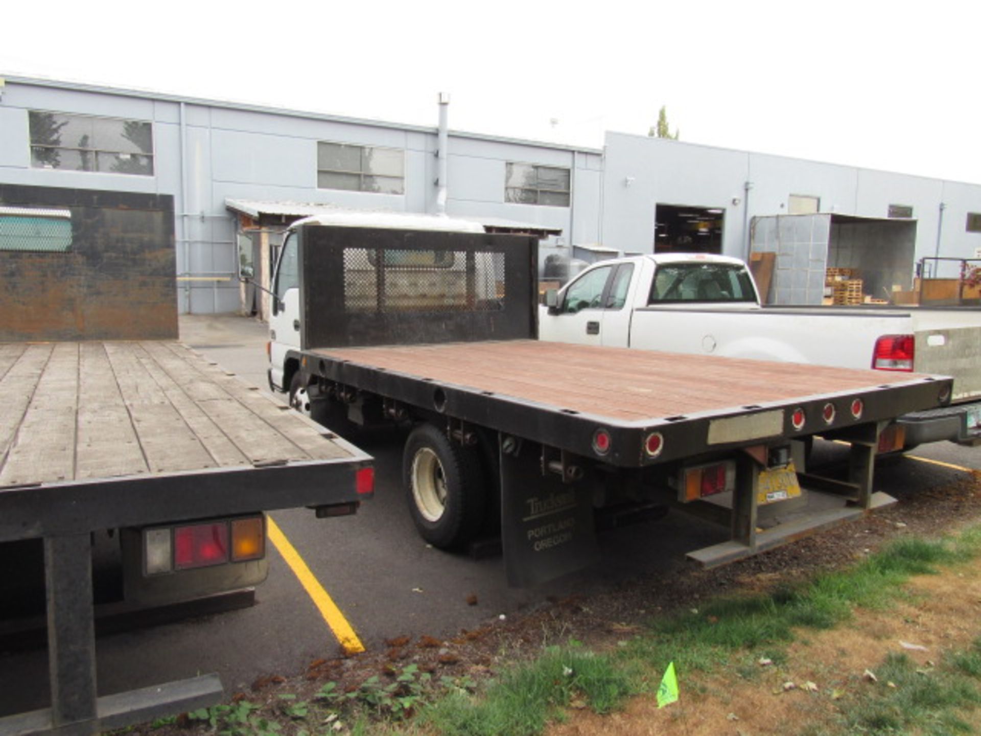 Chevrolet W4500 Automatic Flatbed Diesel Truck - Image 3 of 9