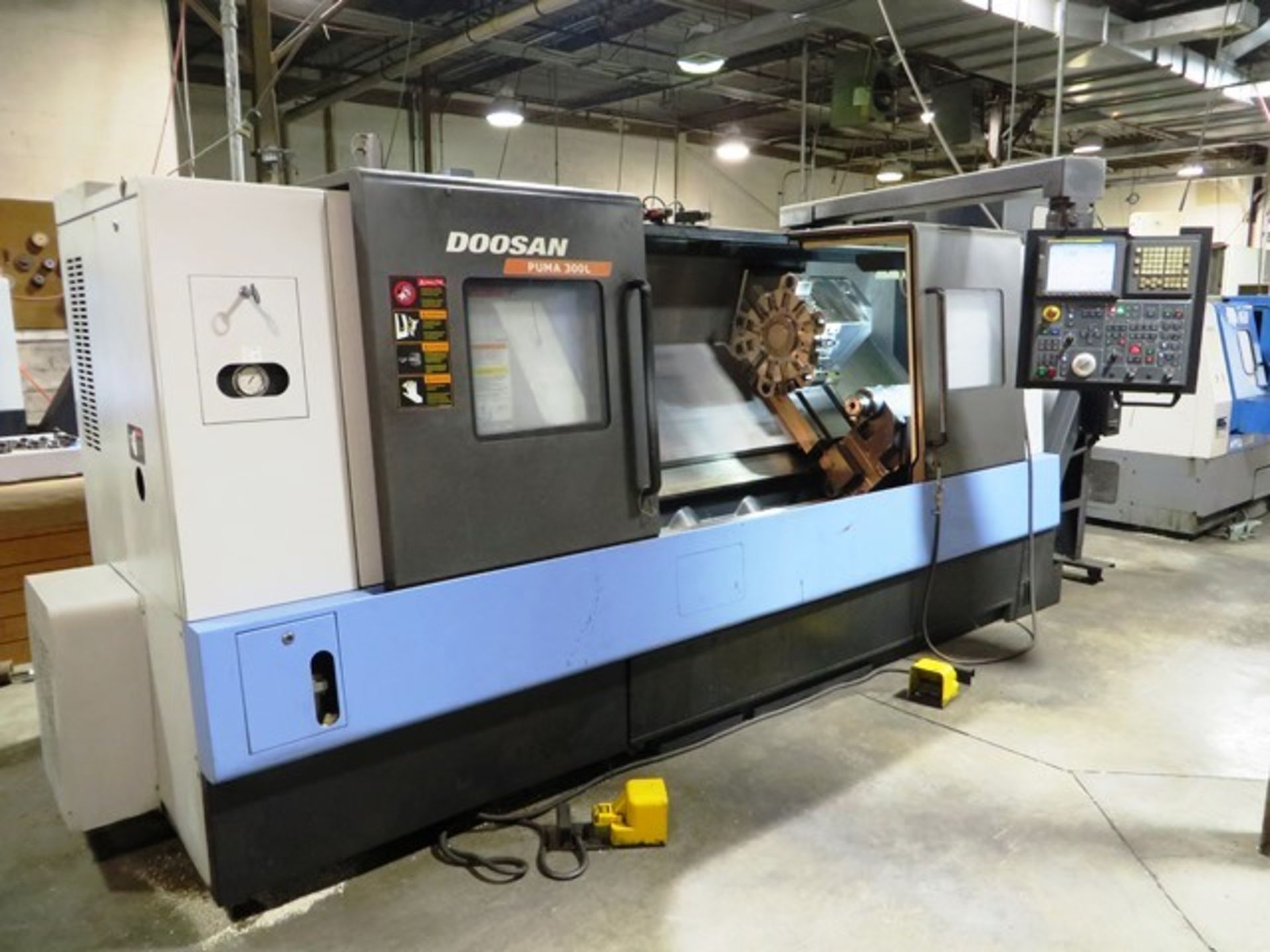 Doosan Puma 300LC CNC Turning Center - Bild 5 aus 6