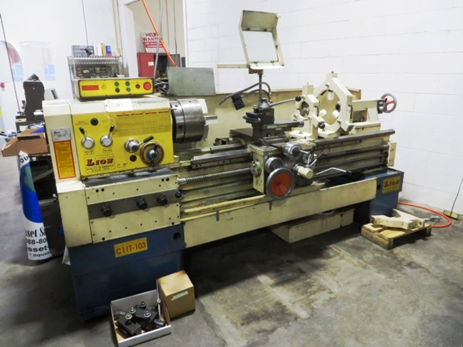 Lion 20''x 60'' C11T-103 Gap Bed Engine Lathe