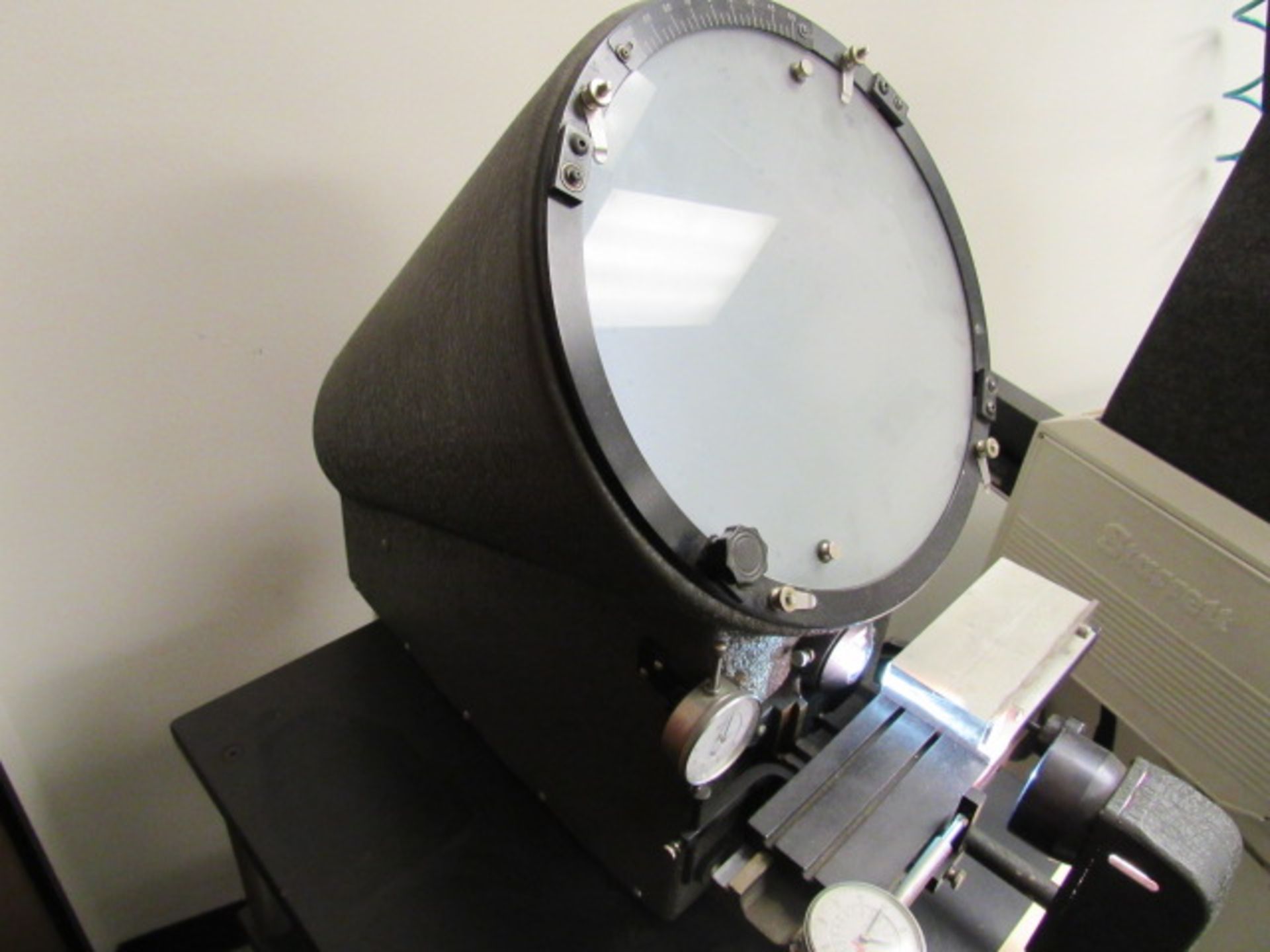 Microvu 500hp 12'' Optical Comparator - Bild 5 aus 5