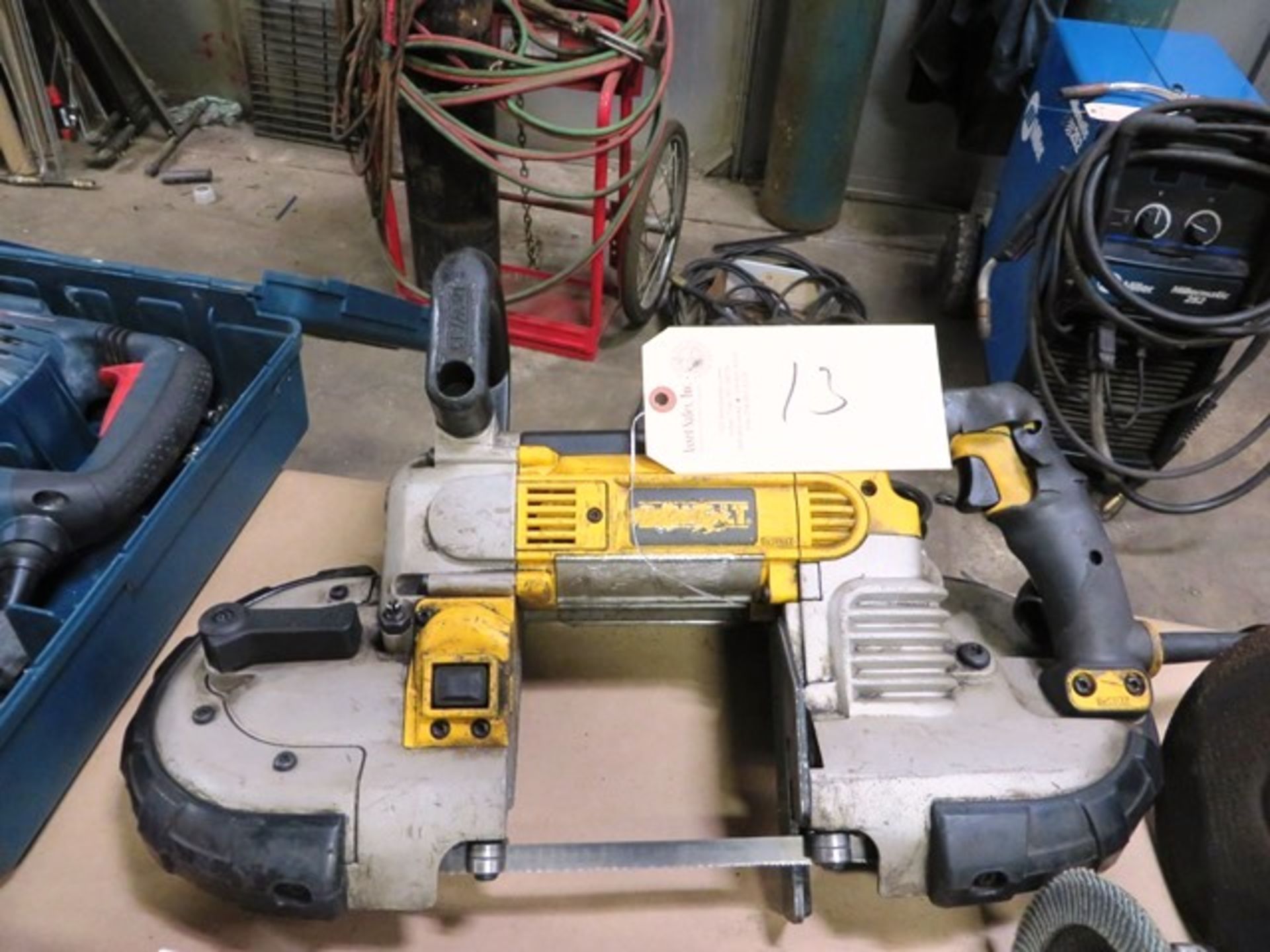 Dewalt Portable Horizontal Bandsaw