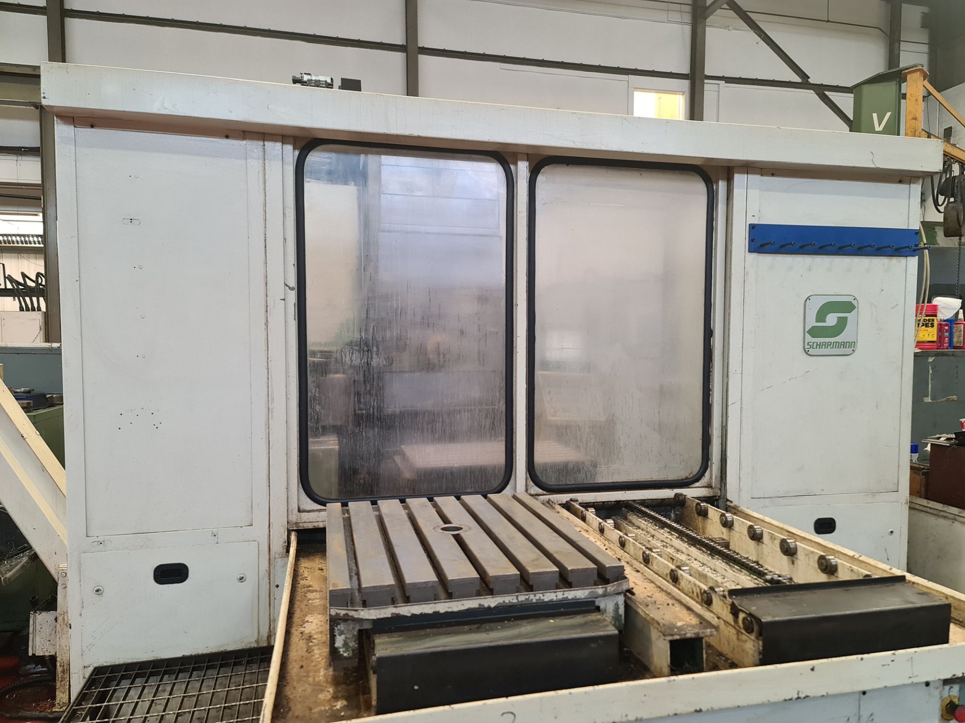 Scharmann Solon 5 Axis Twin Pallet Machining Centre cw Heidenhain ITNC 530 Control & Swarf Conveyor.