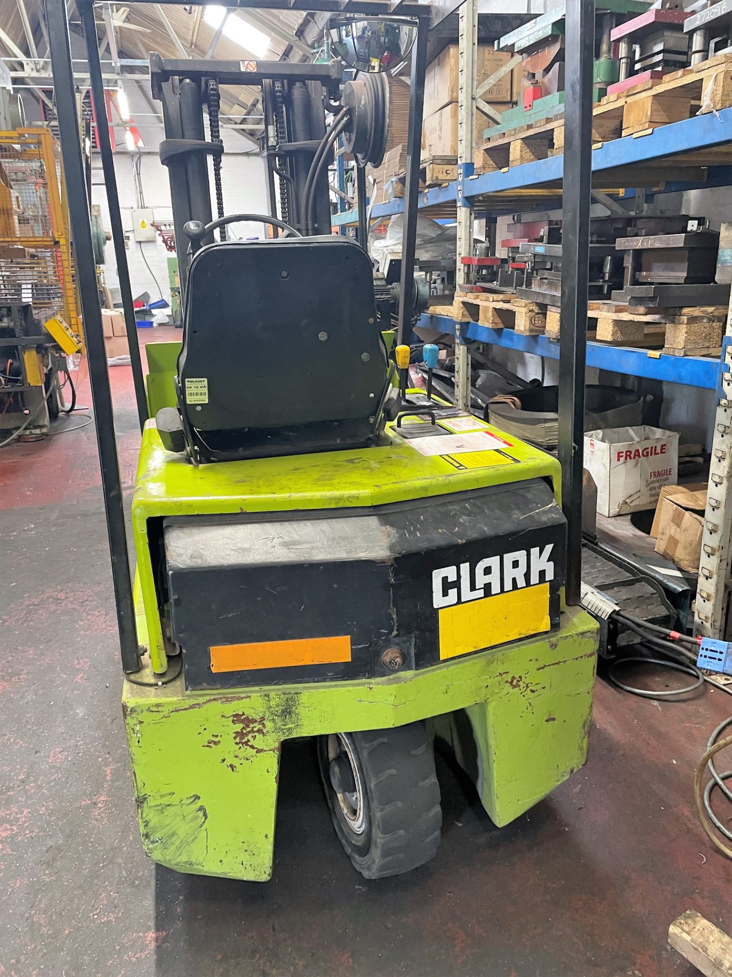 Clark TM15 3 Wheel Fork Lift Truck cw Charger - Image 5 of 10