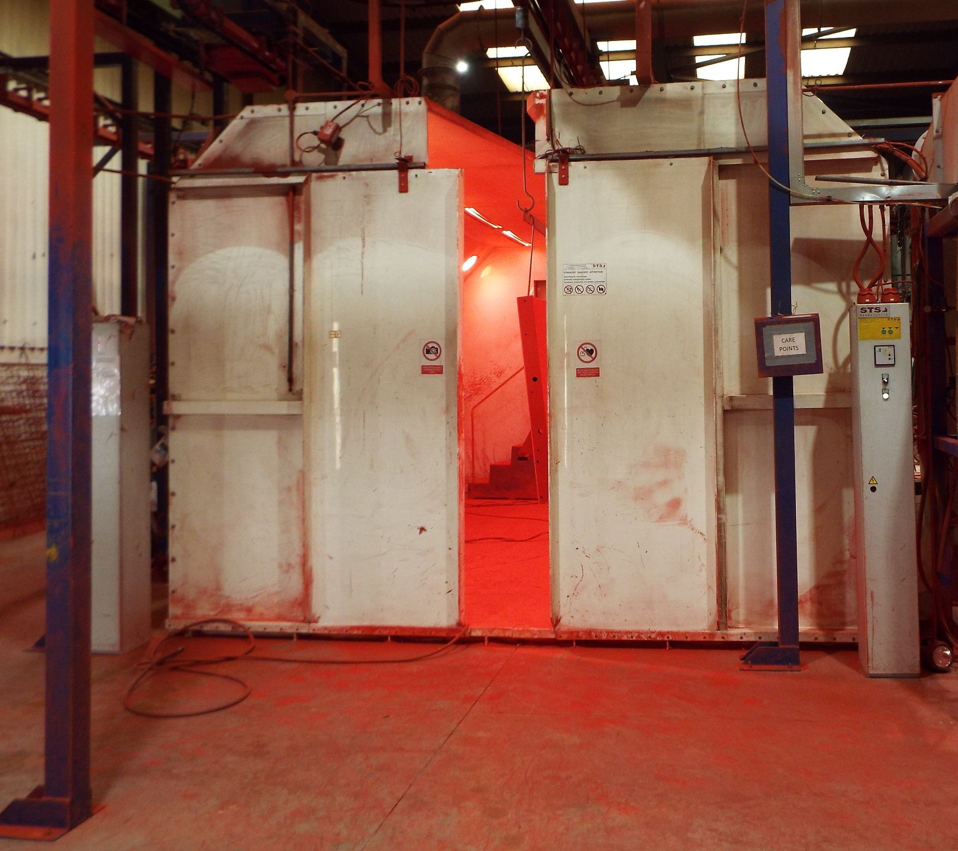 Complete Contents of A Powder Coating Cabin - Image 2 of 46