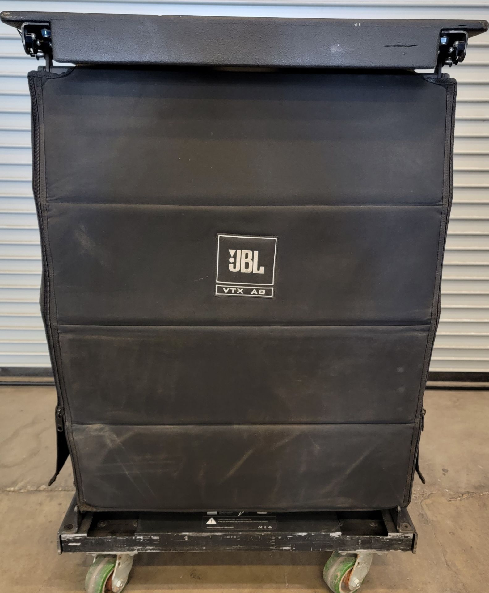 JBL Compact Dual 8" Line Array, Transportation Cart, Soft Cover - Image 5 of 8