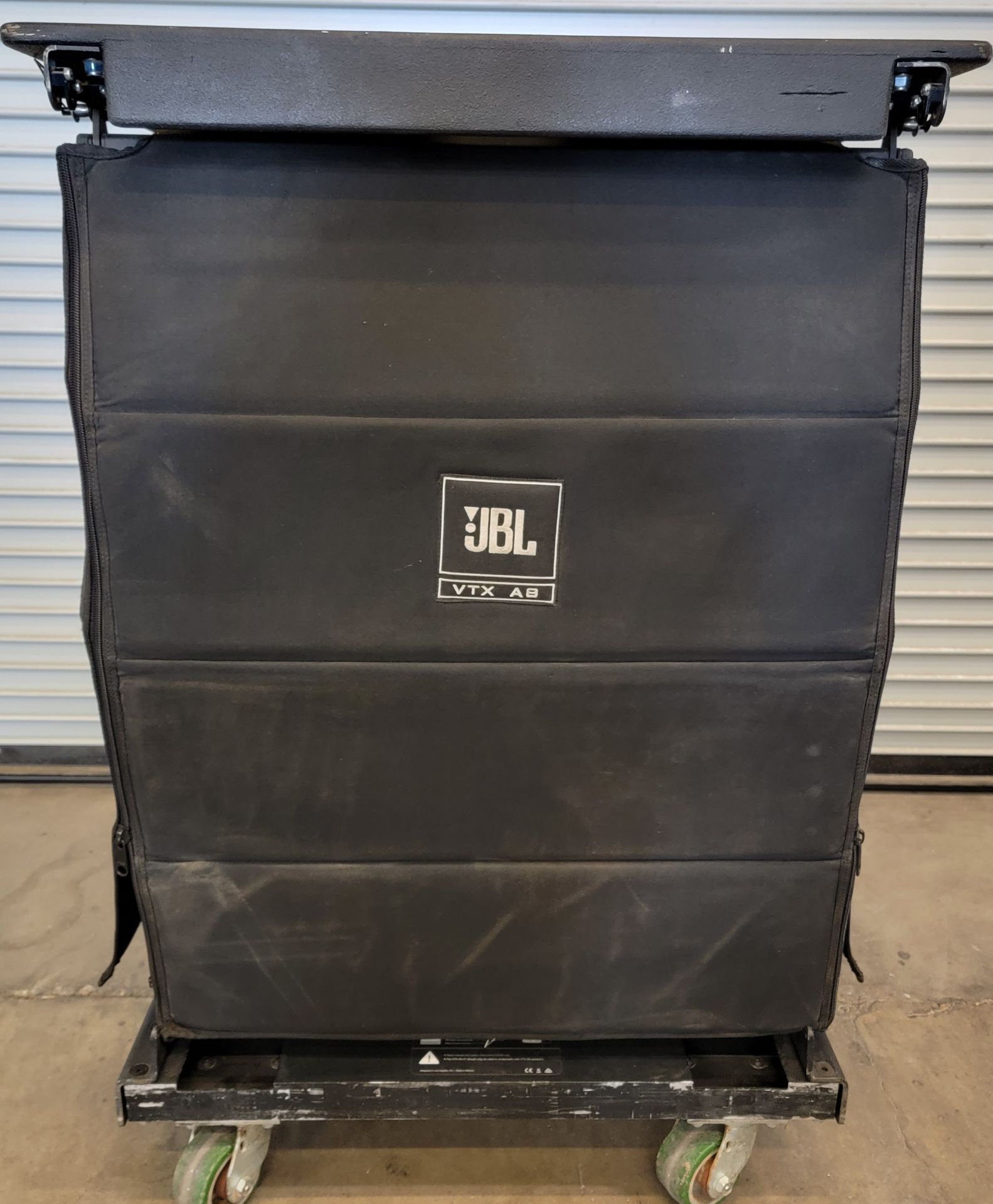 JBL Compact Dual 8" Line Array, Transportation Cart, Soft Cover - Image 3 of 8