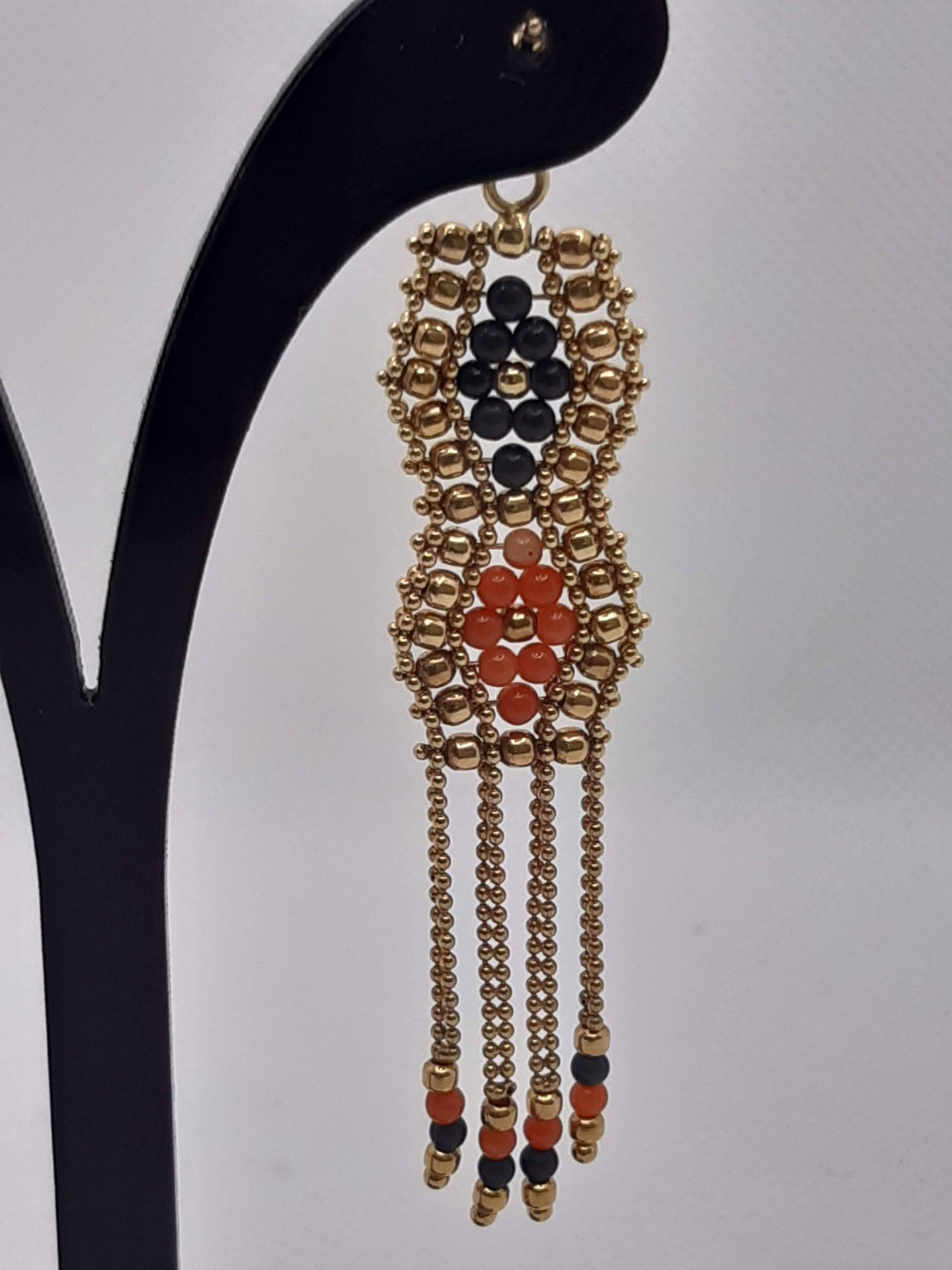 EARRINGS WEIGHT 9.9 GRAMS WITH 18K YELLOW GOLD AND RED AND BLACK CORAL - ET25