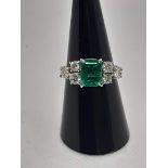 RING IN 18K WHITE GOLD, DIAMETER 15.5 MM, EMERALD CTS 2.20, N. 4 WHITE DIAMONDS CTS 0.40 + 2