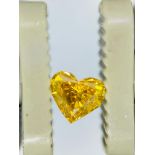 1 DIAMOND 0,29 CT N.FANCY VIVID ORANGY YELLOW, EVEN SHAPE HEART - CERT GIA - 928-3