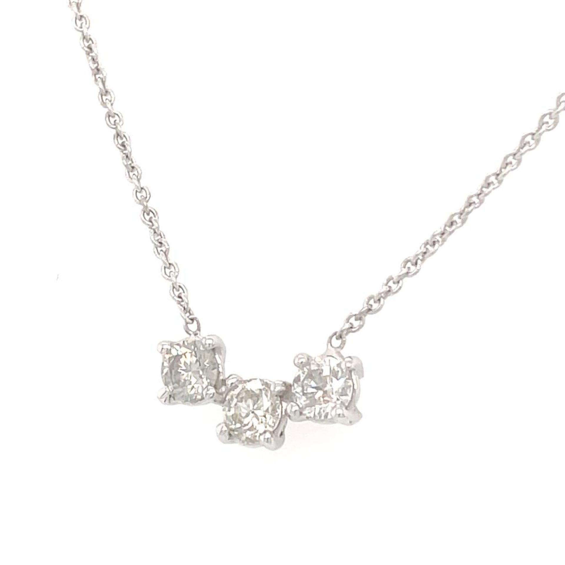 14K WHITE GOLD 2.23G DIAMOND NECKLACE 0.60 CT CERTIFICATION SGL - PND20130 - Image 3 of 4