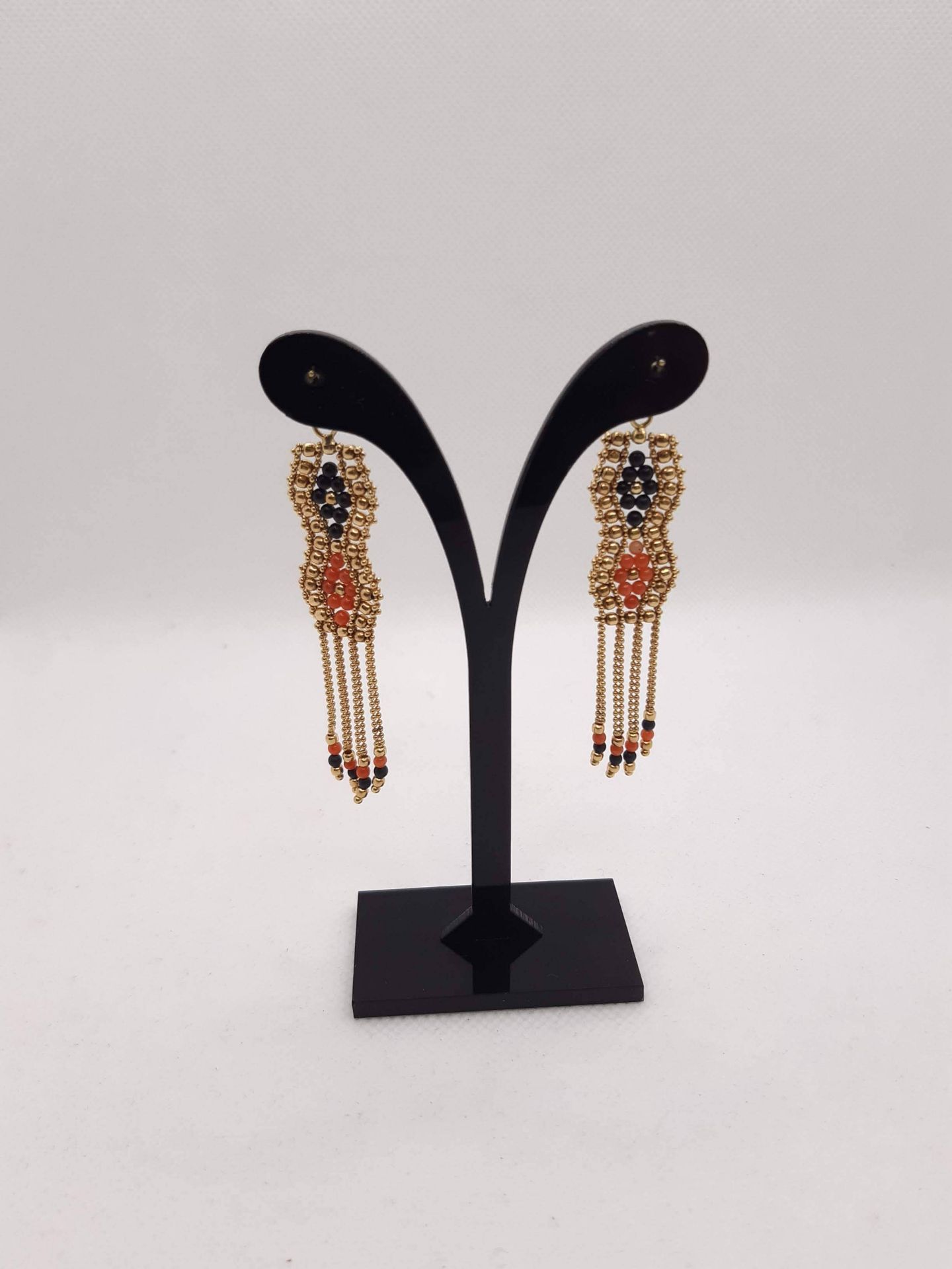 EARRINGS WEIGHT 9.9 GRAMS WITH 18K YELLOW GOLD AND RED AND BLACK CORAL - ET25 - Image 5 of 7