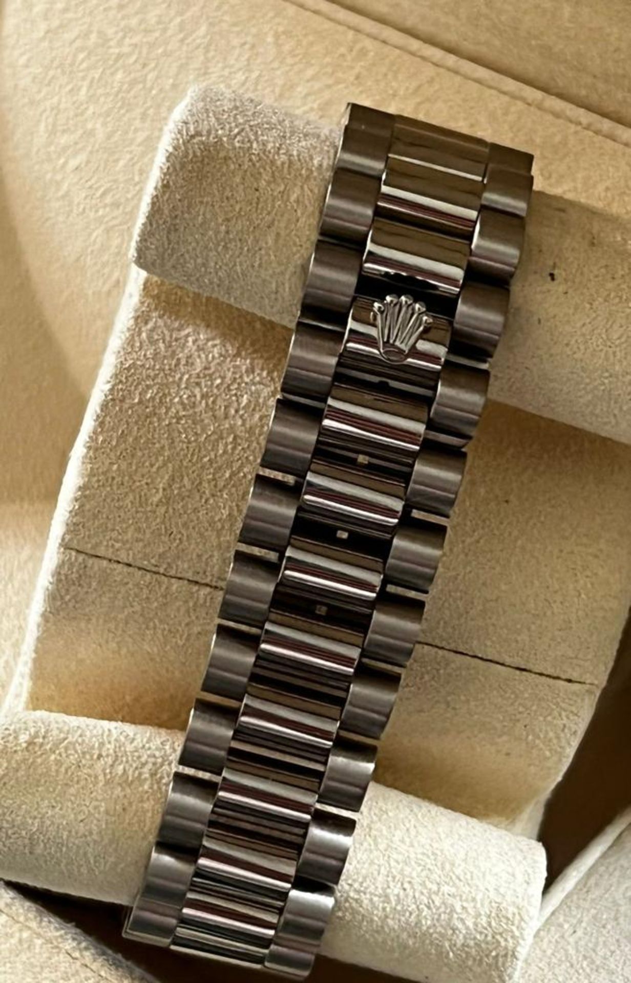 Brand: ROLEX Model (watch) Day-Date 36 Reference number 118239 Automatic charge Material of the - Image 6 of 7