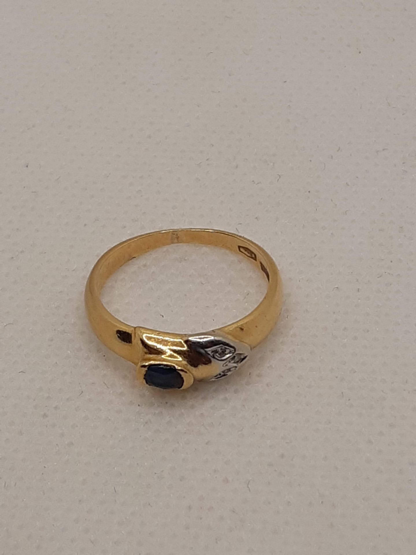 18 CARAT YELLOW GOLD RING WITH 3 LIGHT STITCH AND OVAL -CUT CENTRAL SAPPHIRE - MEASURES 12 - 3.1 - Bild 6 aus 8