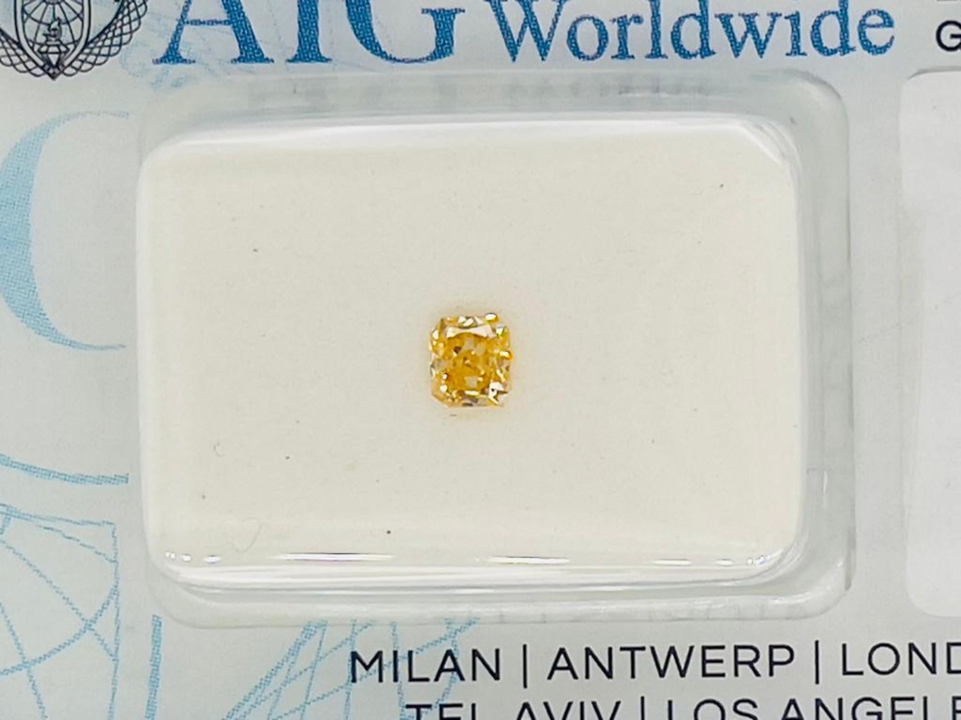 1 DIAMOND 0,17 CT N.F ORANGY YELLOW - SI1 - SHAPE RADIANT - CERTIFICATION AIG - F20901-18 - Image 5 of 5