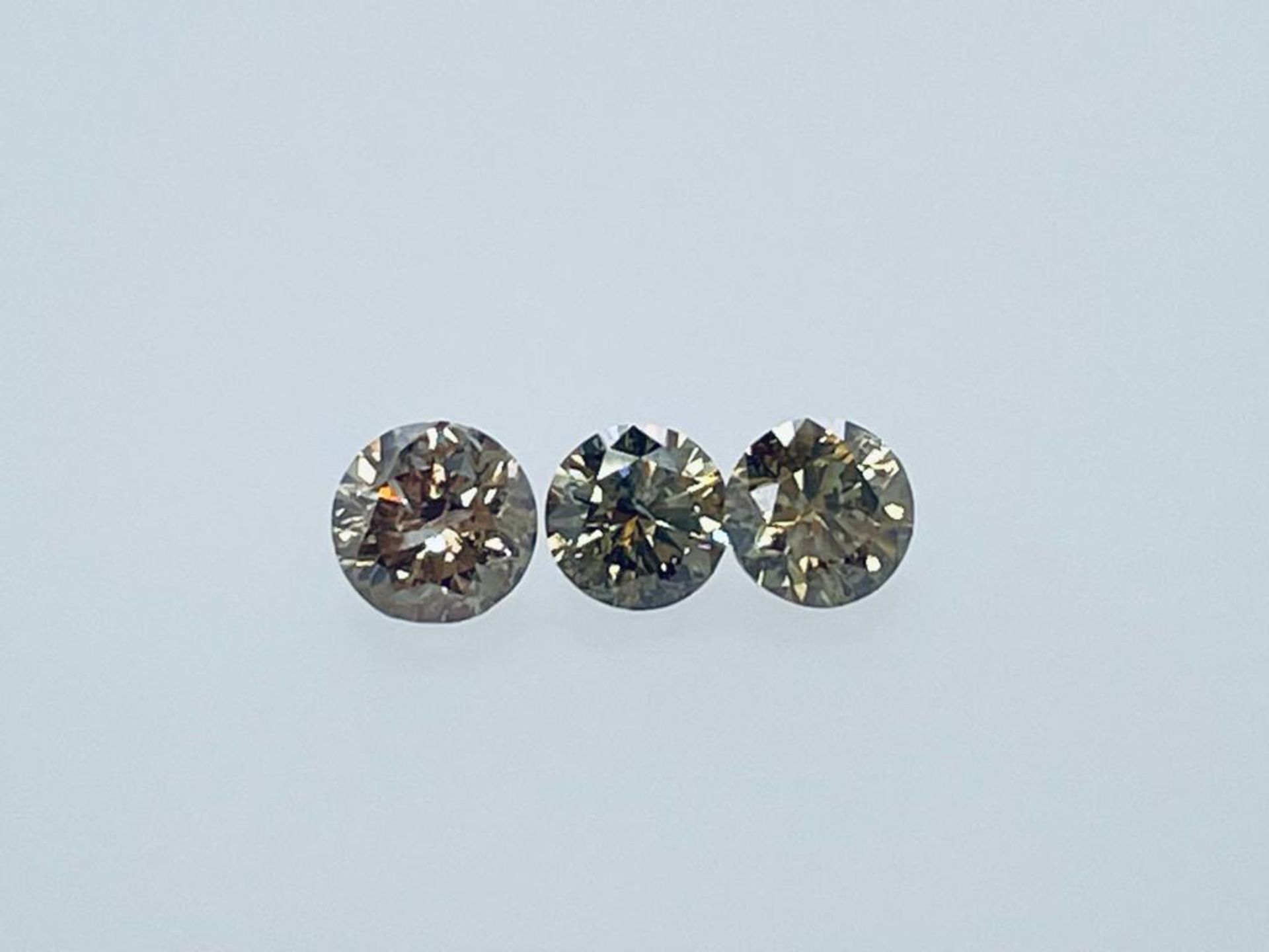 3 DIAMONDS 0,65 CT MIX N.F.BROWN - SI2-I1 - SHAPE BRILLANT -F20304-27 - Image 3 of 4