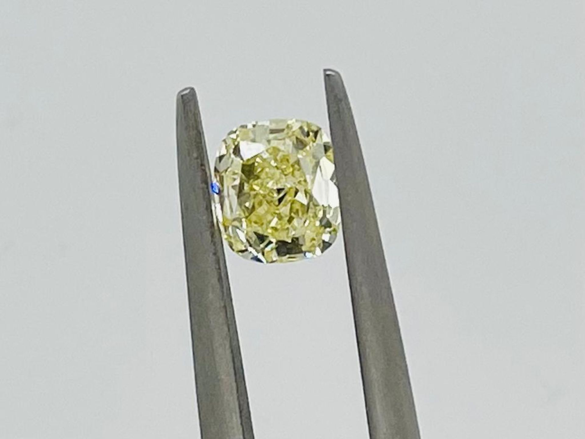 1 DIAMOND 1,05 CT N.F.YELLOW EVEN - VS2 - SHAPE CUSHION - CERTIFICATION GIA - AM20716