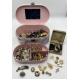 A collection of costume jewellery including a Galeria Cano pendant etc.