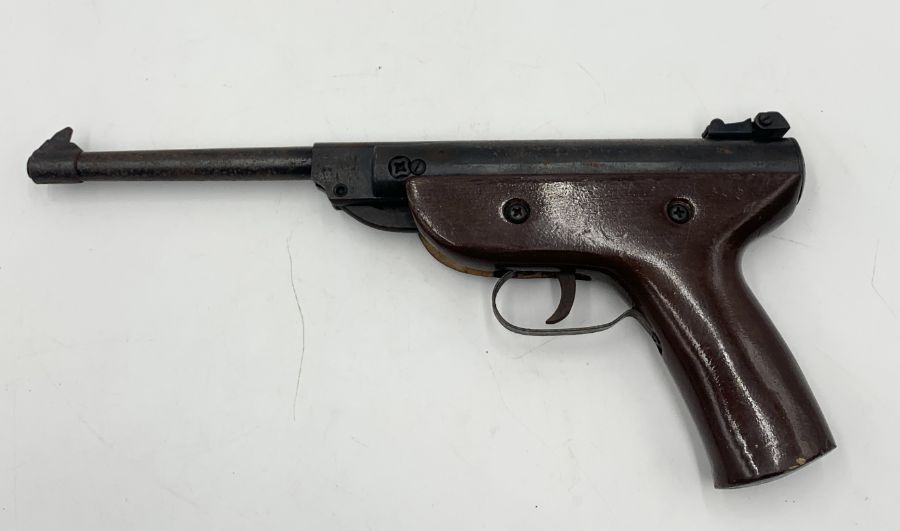 A West Lake 4.5mm air pistol with wooden handle - Bild 2 aus 2