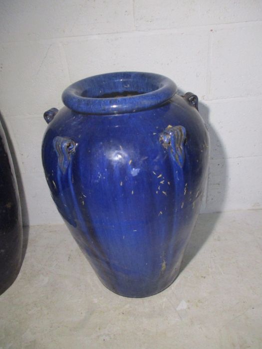 Two large glazed blue garden urns. - Image 6 of 17