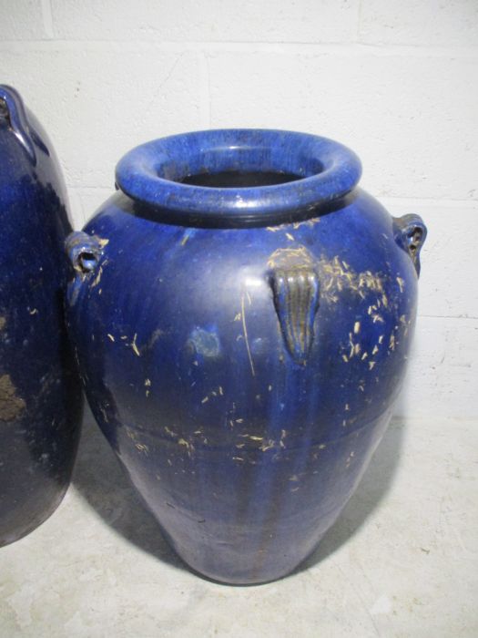 Two large glazed blue garden urns. - Image 5 of 17