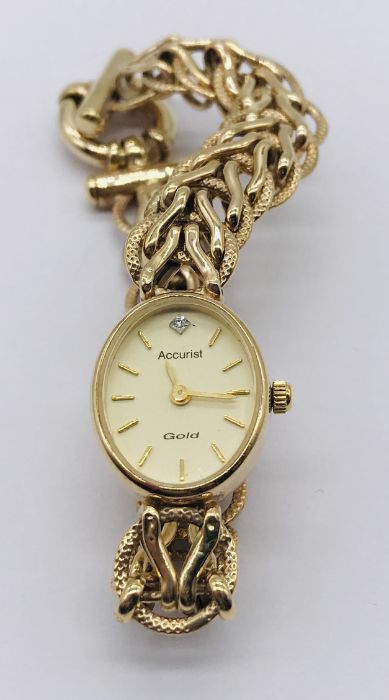 An Accurist 9ct gold watch and strap, total weight 15.9g - Image 2 of 3