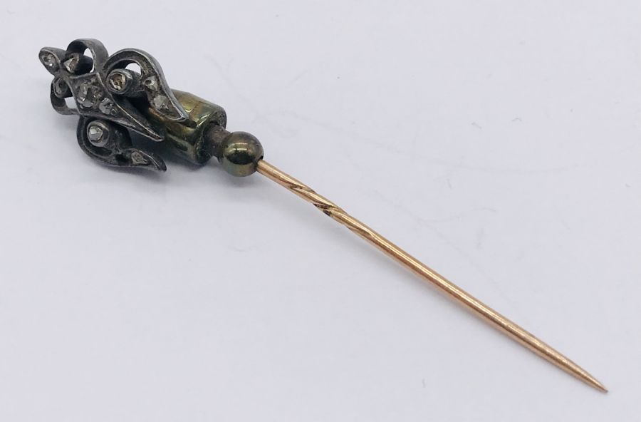 A Georgian tie/cravat pin set with old cut diamonds- case A/F