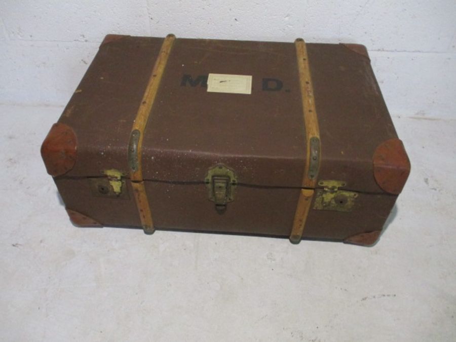 Two vintage luggage trunks - Image 2 of 15