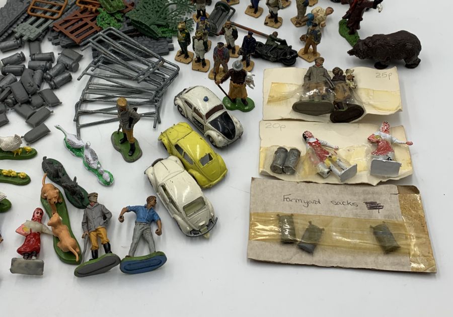 A collection of farmyard and other model items including a large number of Britains and a small - Image 4 of 5