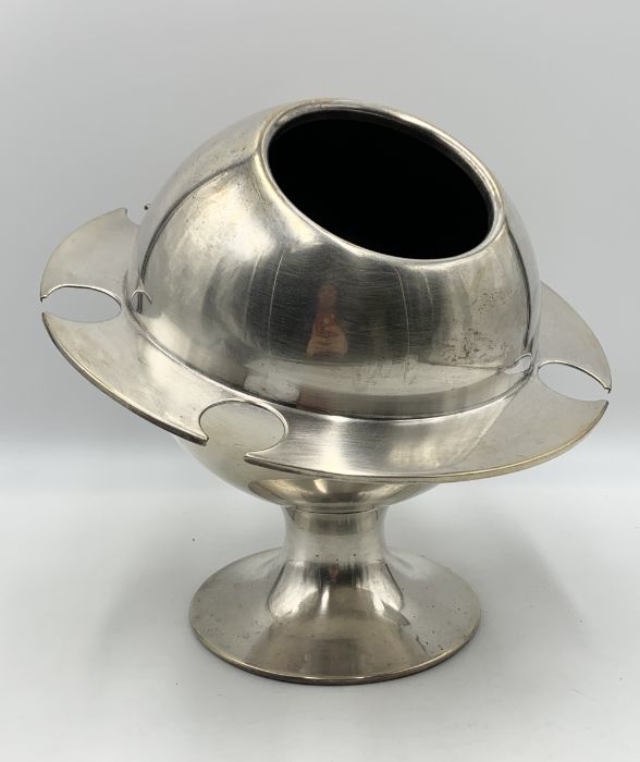 An aluminium Saturn ring ice bucket with six shot glasses - Bild 3 aus 4