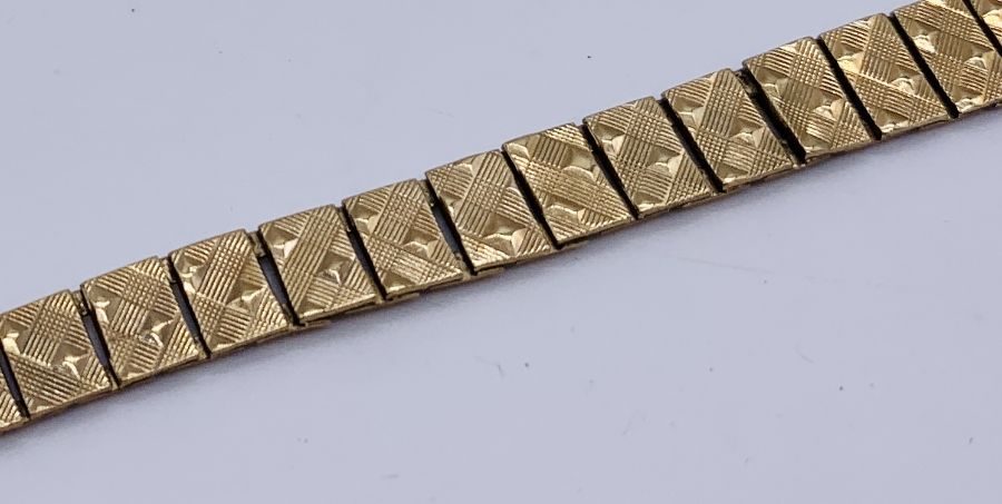 A ladies 9ct gold Bernex watch with 9ct gold strap, total weight 13.3g - Image 3 of 3