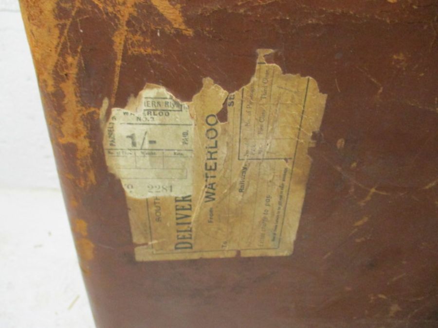 Two vintage luggage trunks - Image 11 of 15