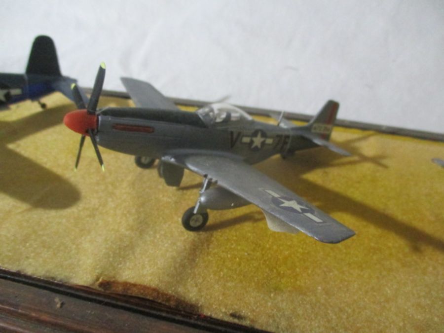 A table top display cabinet along with various model aircraft etc, some A/F - Image 4 of 11