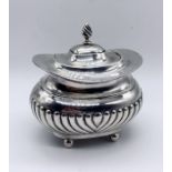 A hallmarked silver sucriere, Chester 1905, weight 188.7g