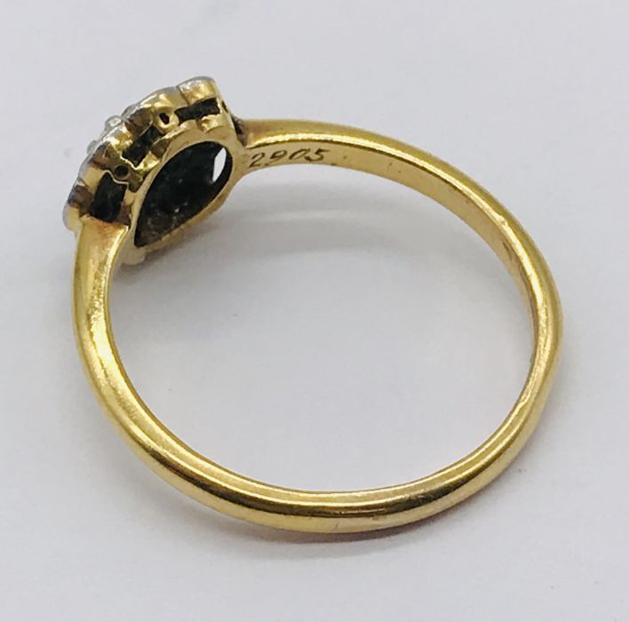 An 18ct gold cluster ring, with central white sapphire and surrounding diamonds - Image 3 of 3