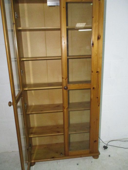 A two door pine display cabinet - Image 6 of 8