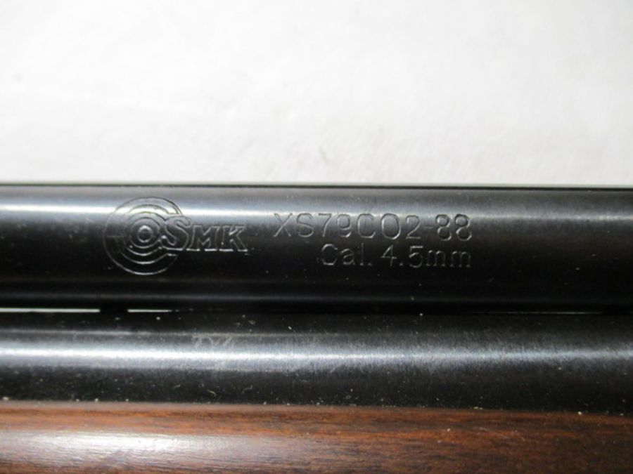 A SMK bolt action cal.177 air rifle (serial number XS79C02-88) - Bild 9 aus 9