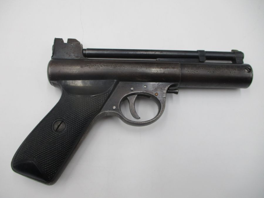 A boxed Webley & Scott Mark 1 air pistol, serial number 58127 - Bild 2 aus 9