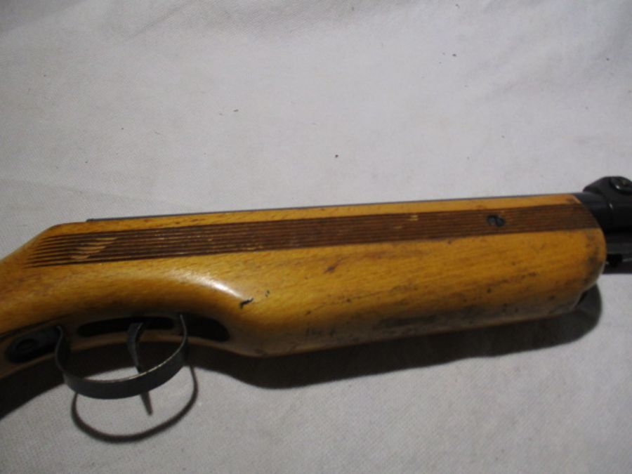 A Relum Tornado under lever Cal.22 air rifle (numbered LP11 80027) - Bild 4 aus 11