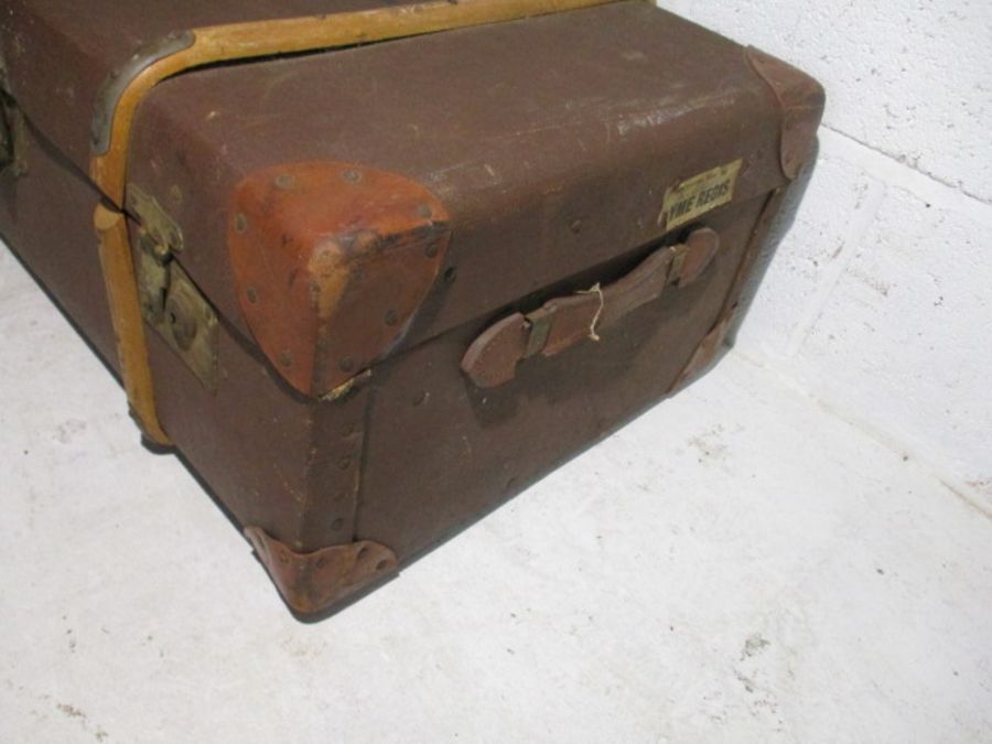 Two vintage luggage trunks - Image 3 of 15