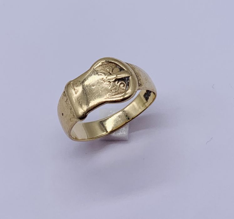 Three 9ct gold rings, total weight 12.6g - Image 2 of 4