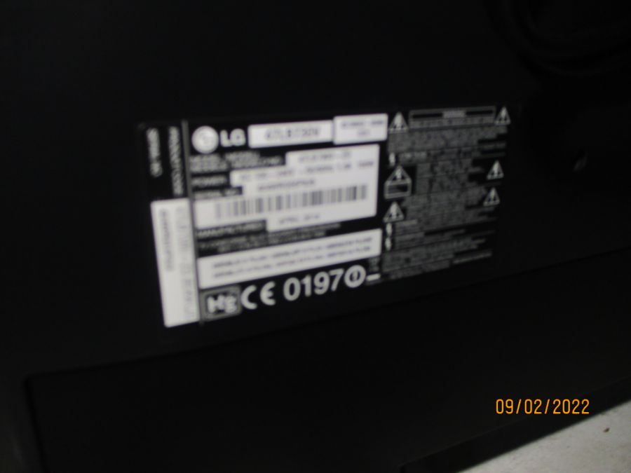 A LG flat screen 48" TV with controller - untested - Image 3 of 5