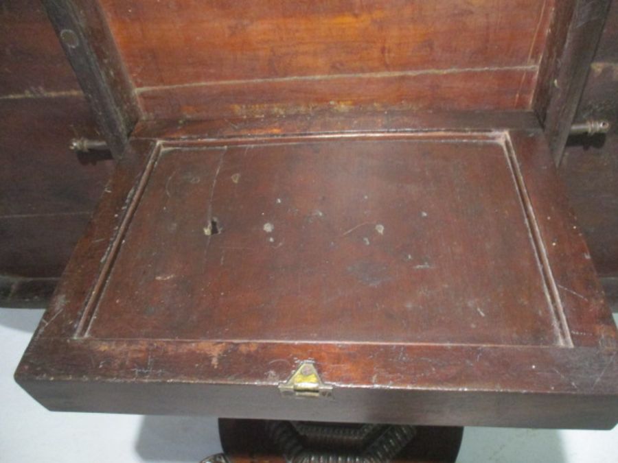 A Victorian rosewood veneered tip up table on quatrefoil legs. - Image 12 of 16